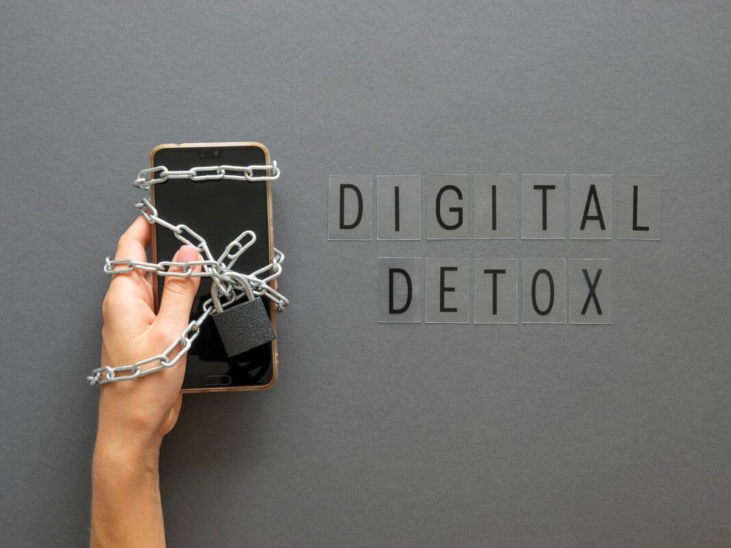 Digital Detox: Overcoming Smartphone Addiction |